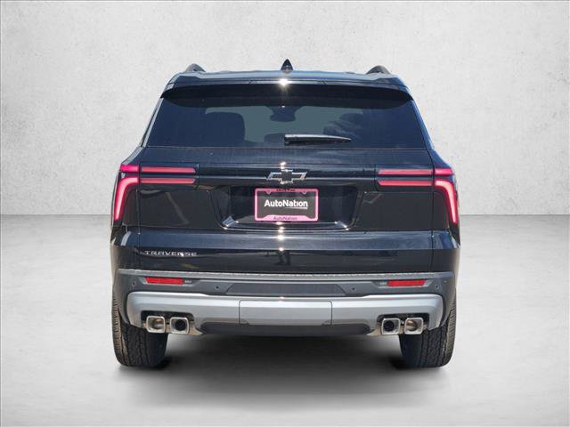New 2027 Chevrolet Traverse LT FWD image 8