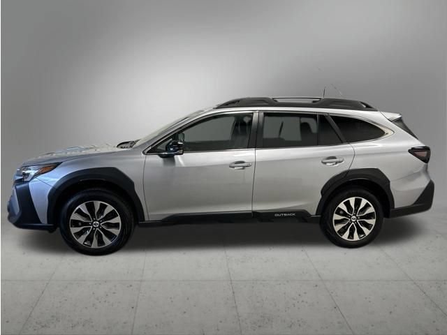 Used 2023 Subaru Outback Limited AWD/4WD image 2