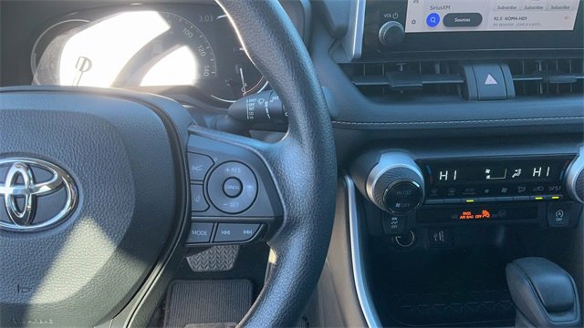 Used 2024 Toyota RAV4 XLE image 19