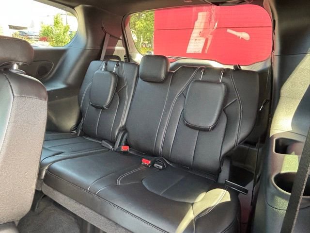 New 2026 Chrysler Pacifica Select image 17