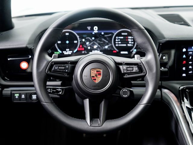 Certified 2025 Porsche Panamera 4 image 13