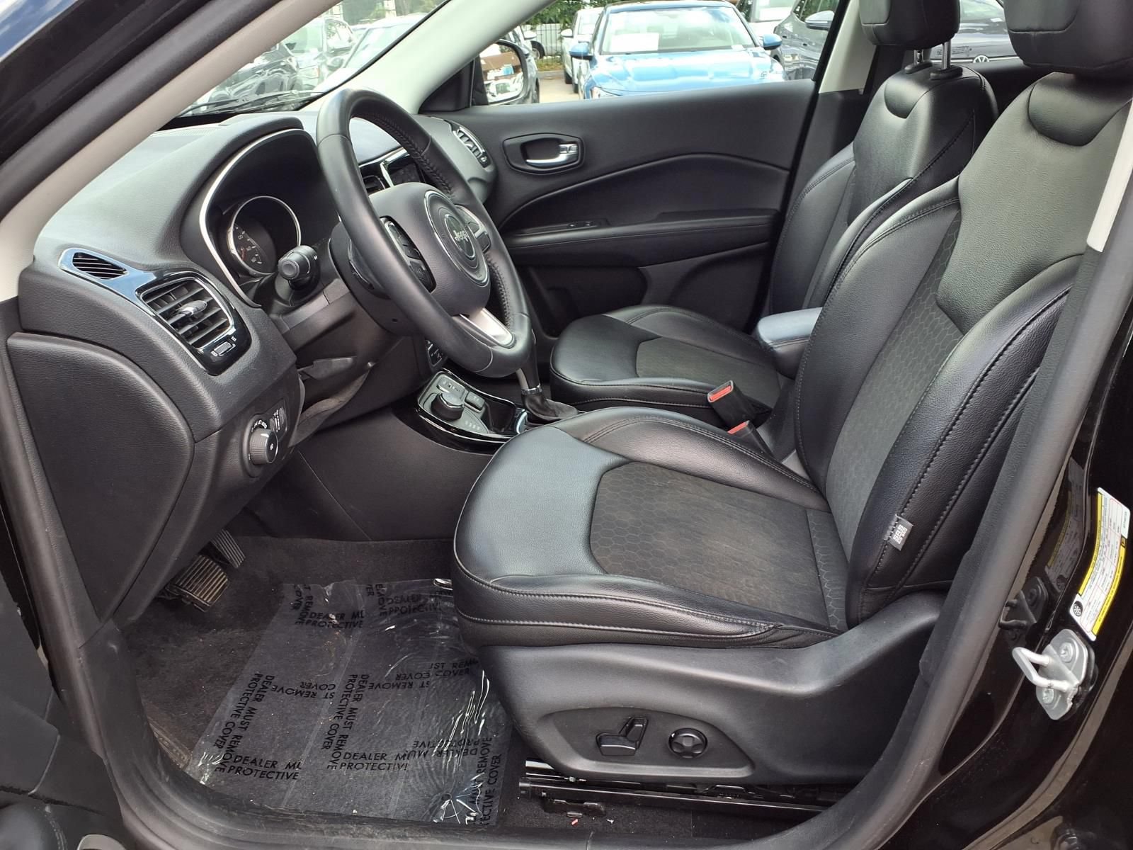 Used 2019 Jeep Compass Latitude AWD/4WD image 16