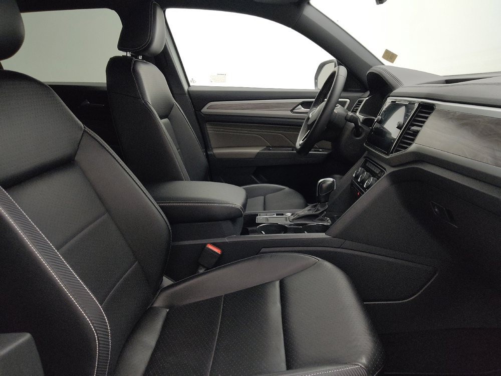 Used 2022 Volkswagen Atlas Cross Sport SE FWD image 21