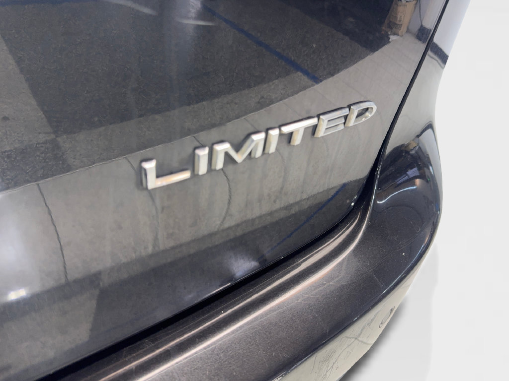 Used 2022 Chrysler Pacifica Limited FWD image 26
