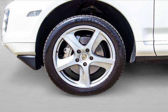 Used 2009 Porsche Cayenne S AWD/4WD image 9