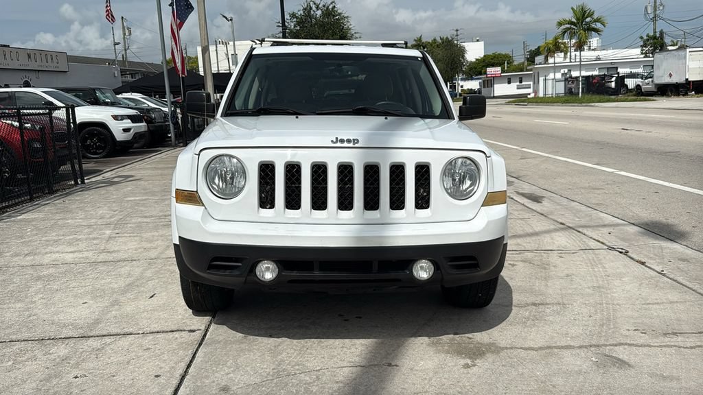 Used 2017 Jeep Patriot Latitude FWD image 17