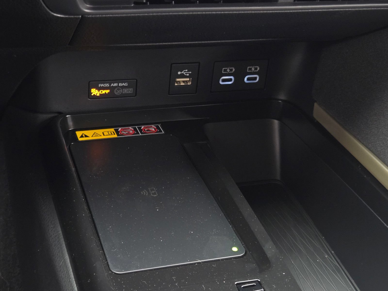 Certified 2026 Toyota Camry Hybrid FWD image 18