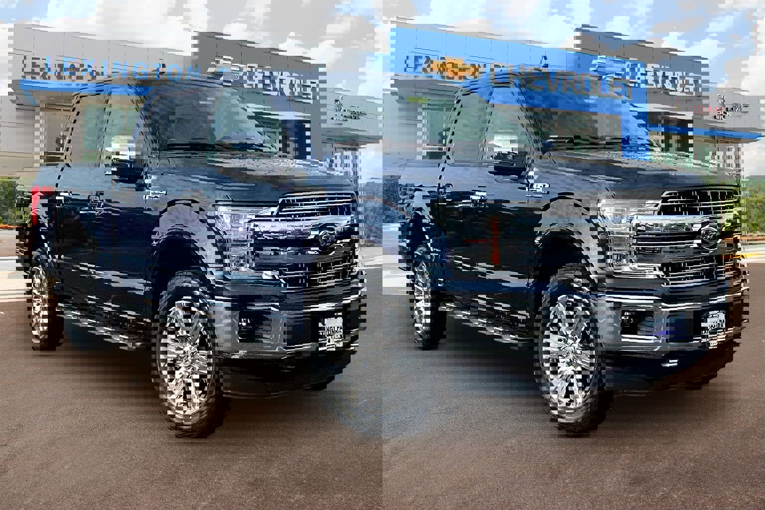 Used 2018 Ford F150 Lariat w/ Equipment Group 502A Luxury image 1