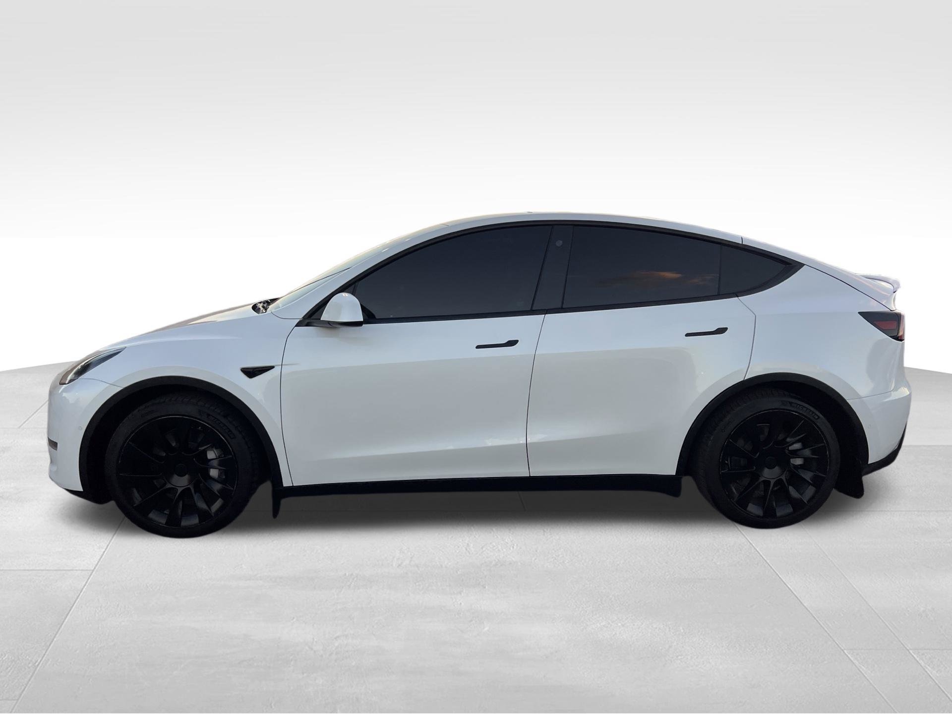 Used 2021 Tesla Model Y Long Range AWD/4WD image 8