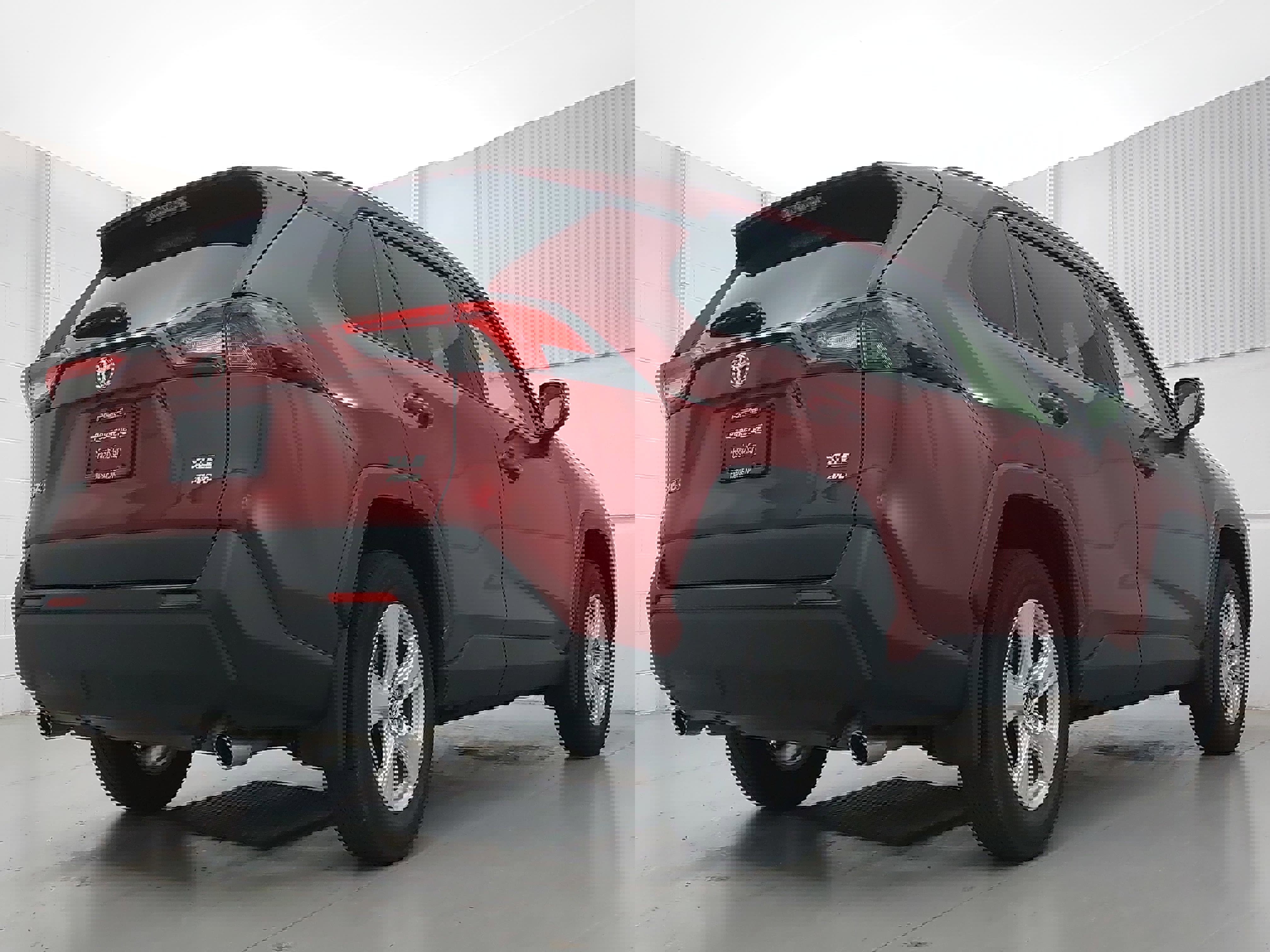 Used 2019 Toyota RAV4 XLE w/ All Weather Liner Package image 7