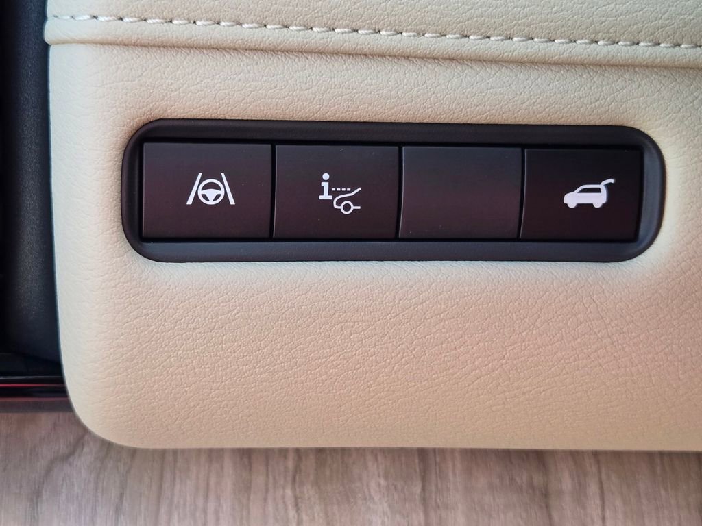 New 2026 Nissan Armada Platinum Reserve image 21