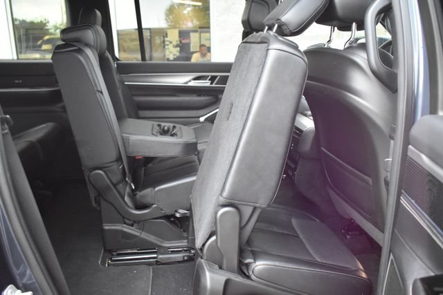 Used 2024 Jeep Wagoneer Series II AWD/4WD image 49