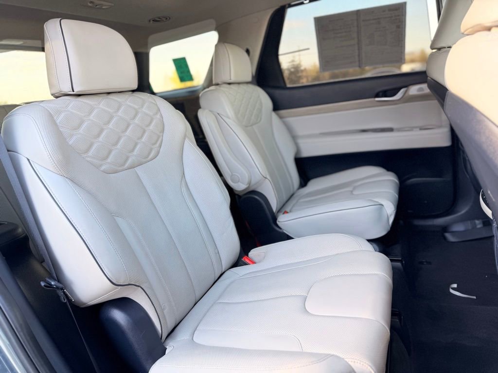 Used 2021 Hyundai Palisade Limited image 15