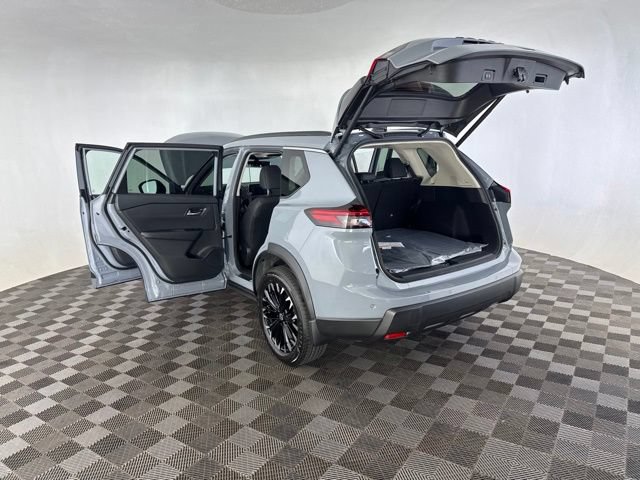 New 2026 Nissan Rogue Dark Armor AWD/4WD image 16