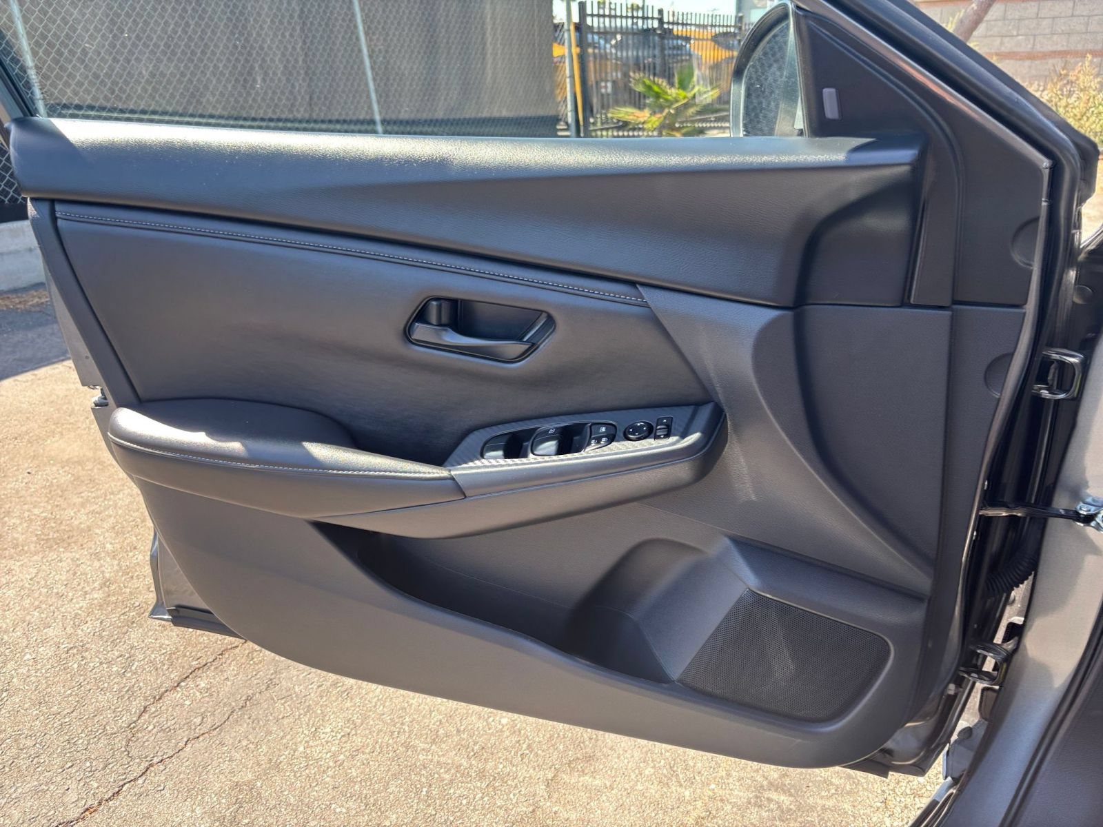 Used 2025 Nissan Sentra S FWD image 18