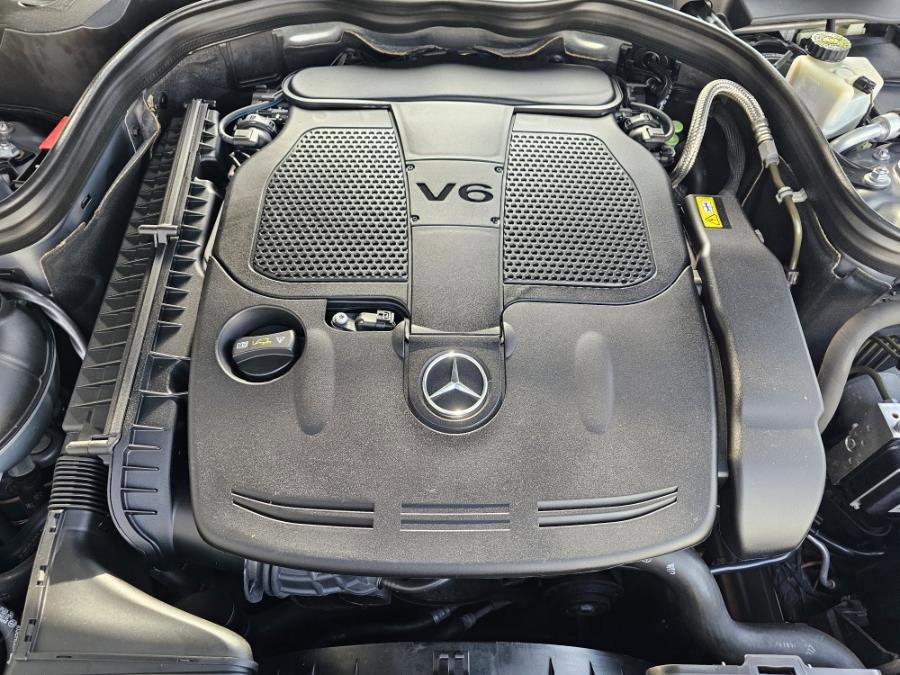 Used 2012 Mercedes-Benz E 350 4MATIC Sedan image 21