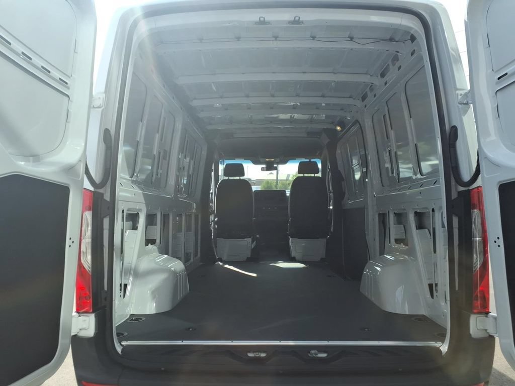 New 2026 Mercedes-Benz Sprinter 2500 image 25