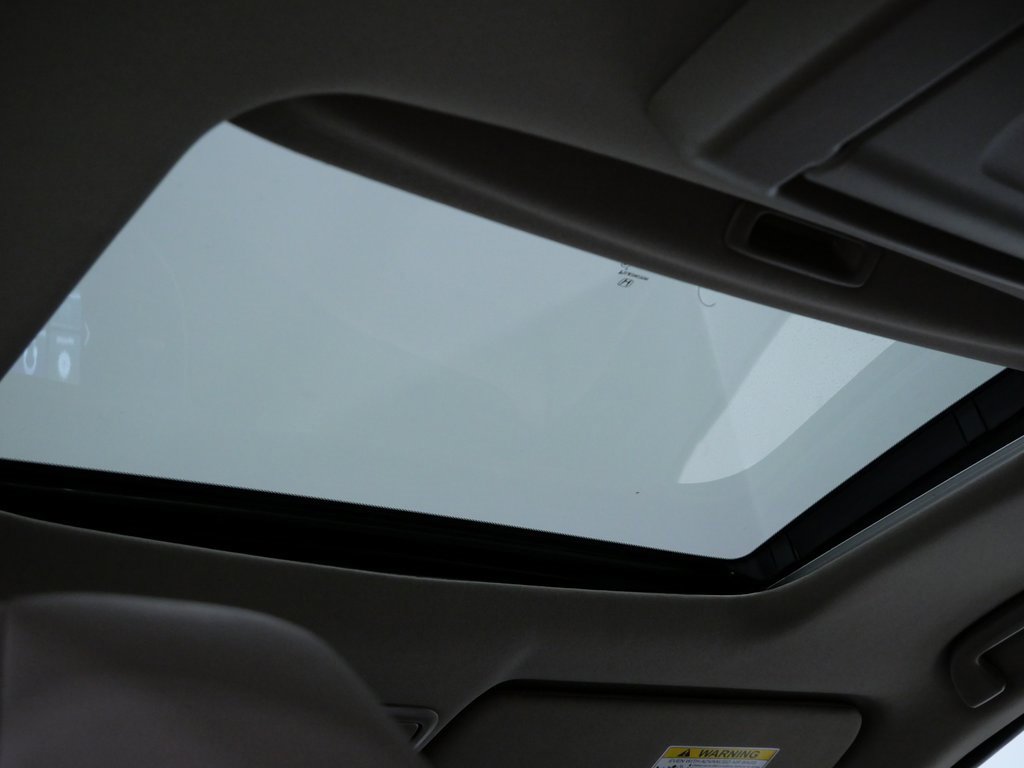 Used 2021 Honda Pilot Touring image 4