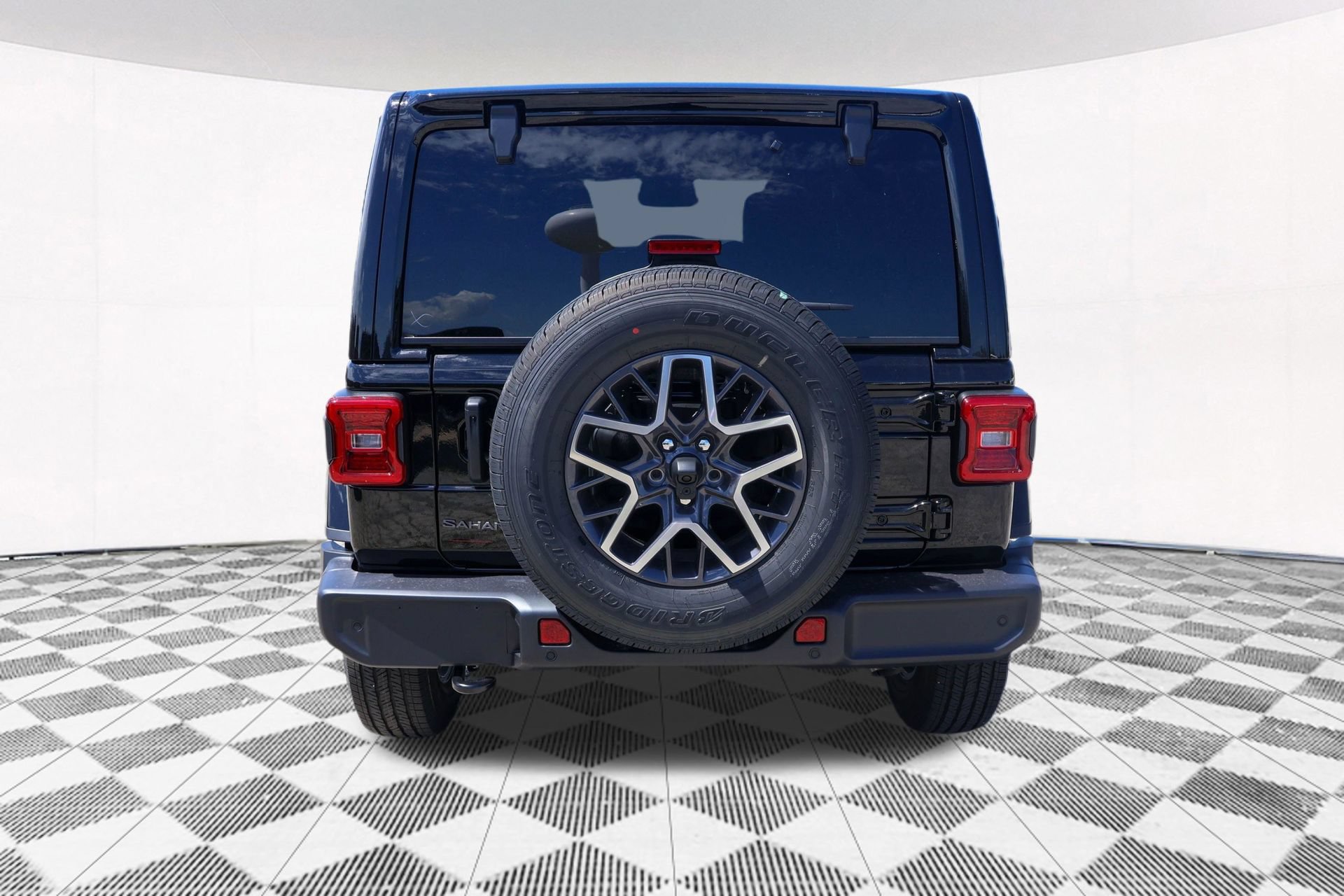 New 2026 Jeep Wrangler Unlimited Sahara AWD/4WD image 13