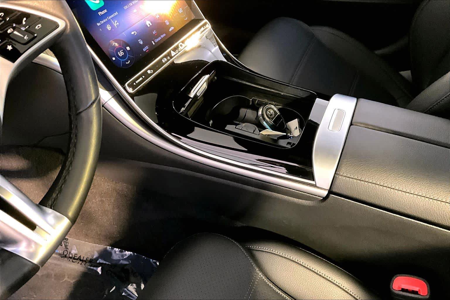 Certified 2026 Mercedes-Benz C 300 4MATIC Sedan image 17