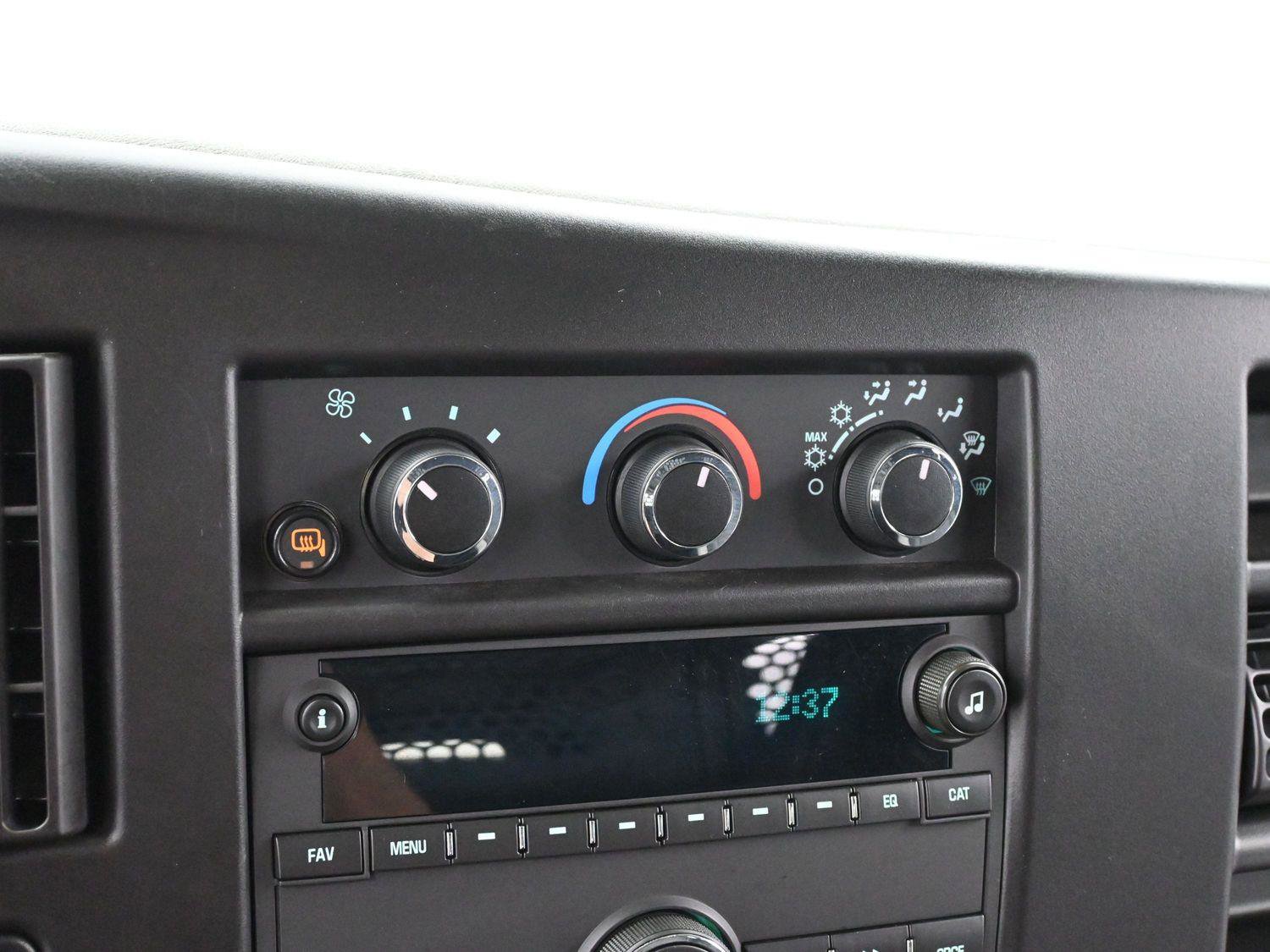 Used 2024 GMC Savana 2500 w/ Driver Convenience Package image 19