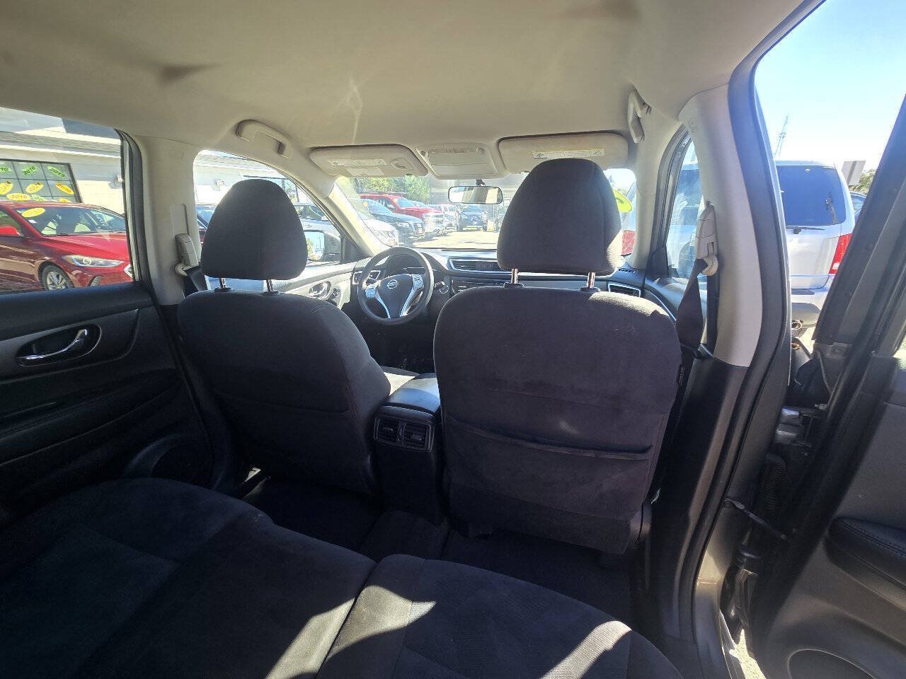 Used 2015 Nissan Rogue SV AWD/4WD image 42
