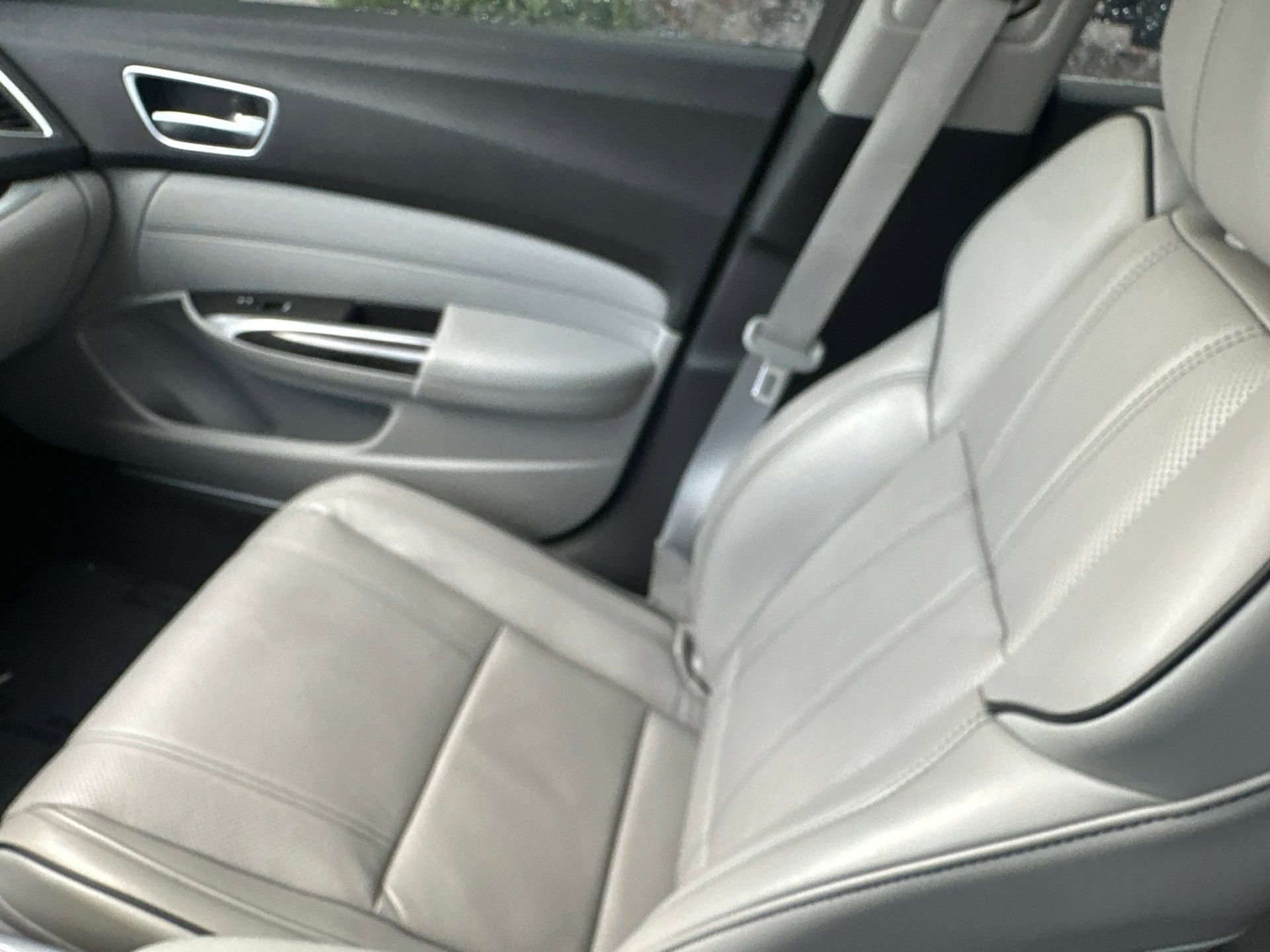 Used 2018 Acura TLX w/ Advance Package FWD image 30