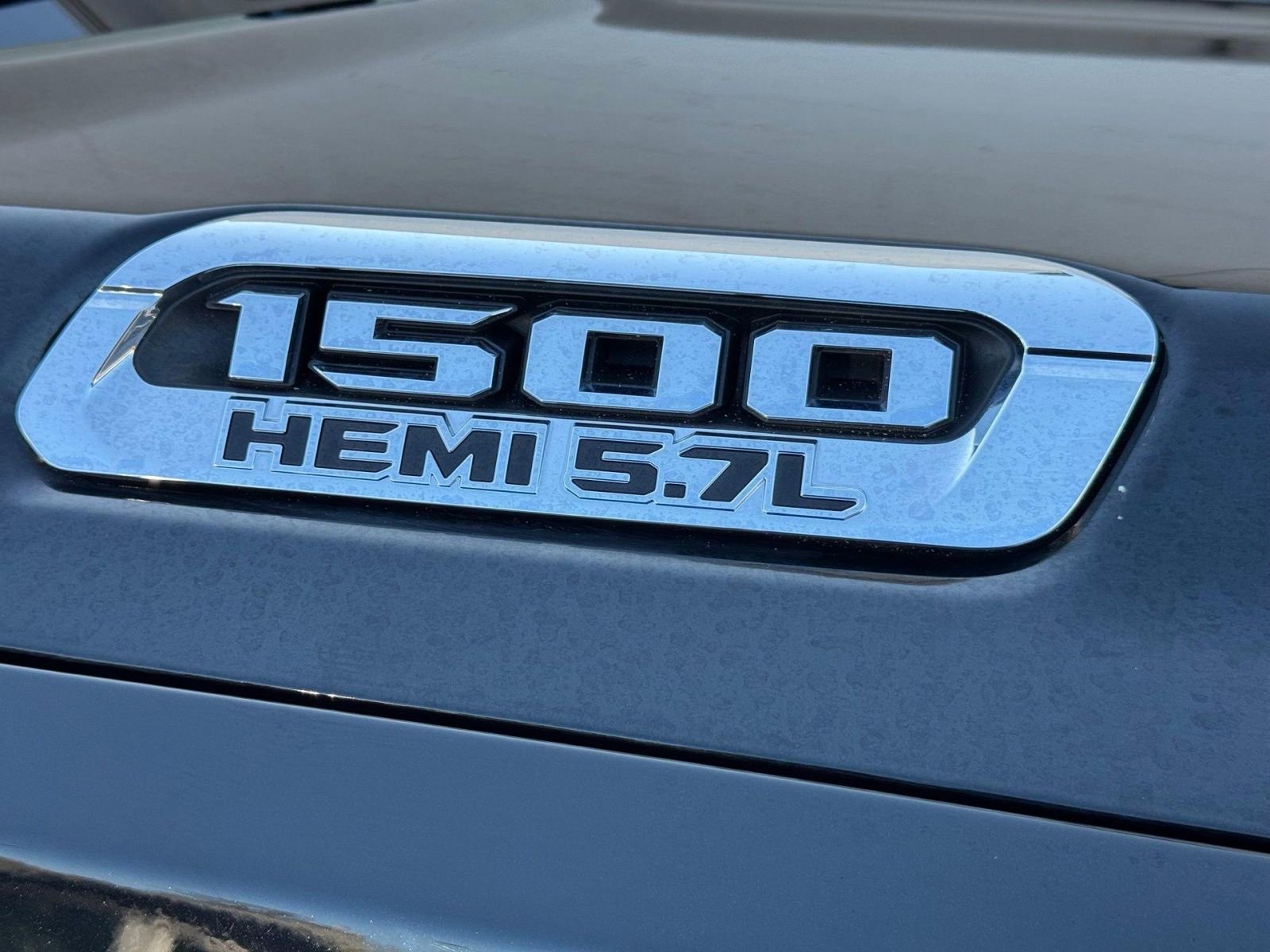 Used 2022 RAM 1500 Limited w/ Off-Road Group image 8