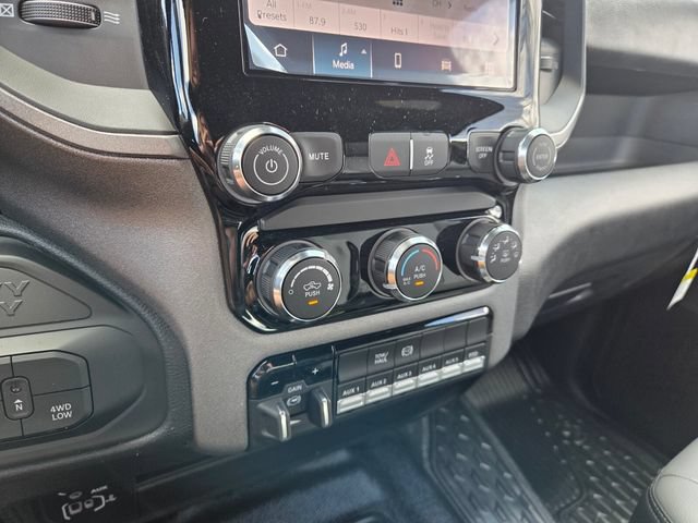 New 2026 RAM 5500 Tradesman w/ Chrome Appearance Group AWD/4WD image 25