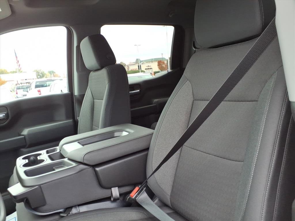 Used 2026 Chevrolet Silverado 1500 Custom image 8