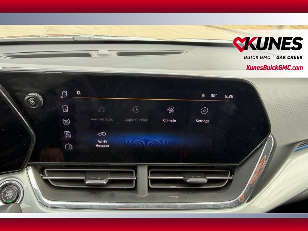 Used 2025 Chevrolet Trax LT FWD image 18