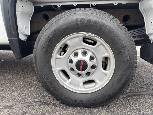 Used 2024 GMC Sierra 2500 Pro w/ Convenience Package image 11