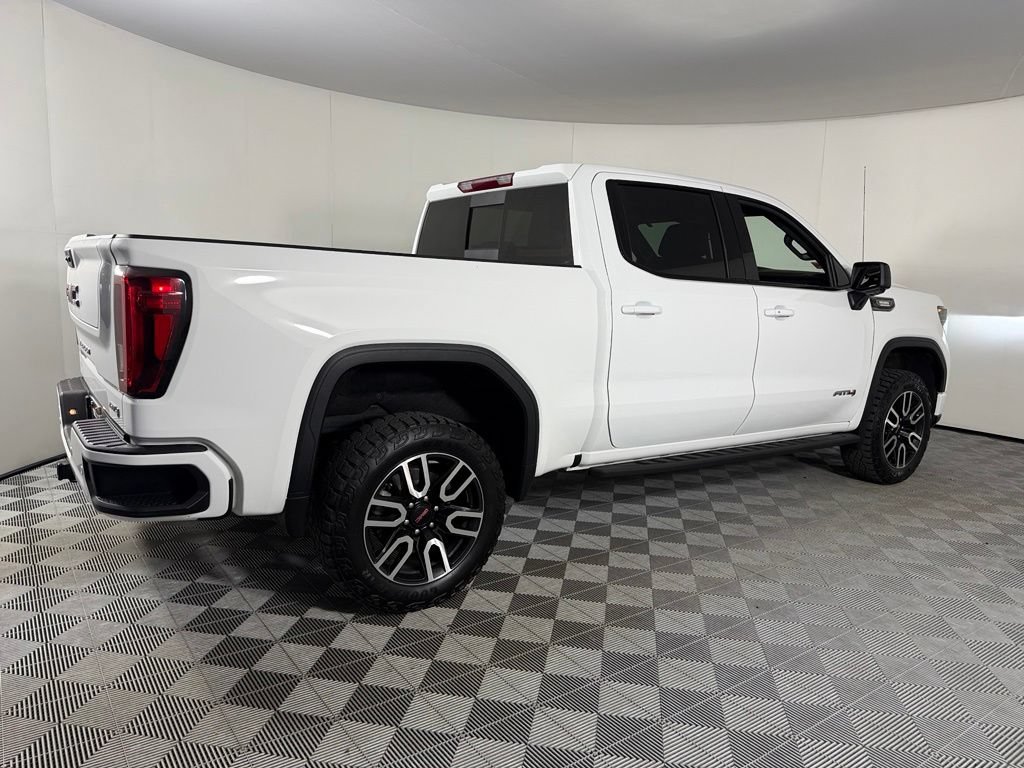 Used 2024 GMC Sierra 1500 AT4 w/ AT4 Premium Package AWD/4WD image 8