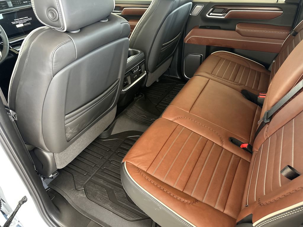 New 2026 GMC Sierra 3500 Denali Ultimate AWD/4WD image 32