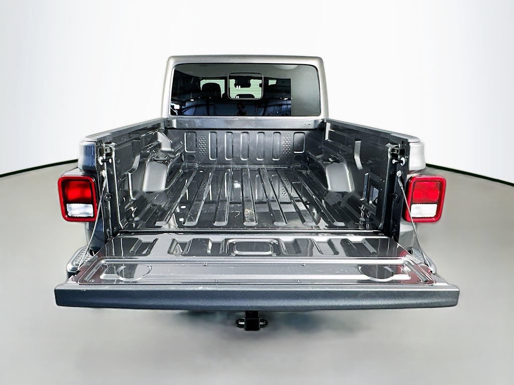 Used 2025 Jeep Gladiator Sport AWD/4WD image 28