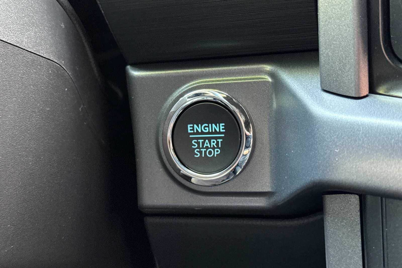 New 2026 Ford F150 XLT w/ Equipment Group 302A MID AWD/4WD image 19