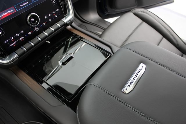 New 2026 GMC Yukon Denali AWD/4WD image 19