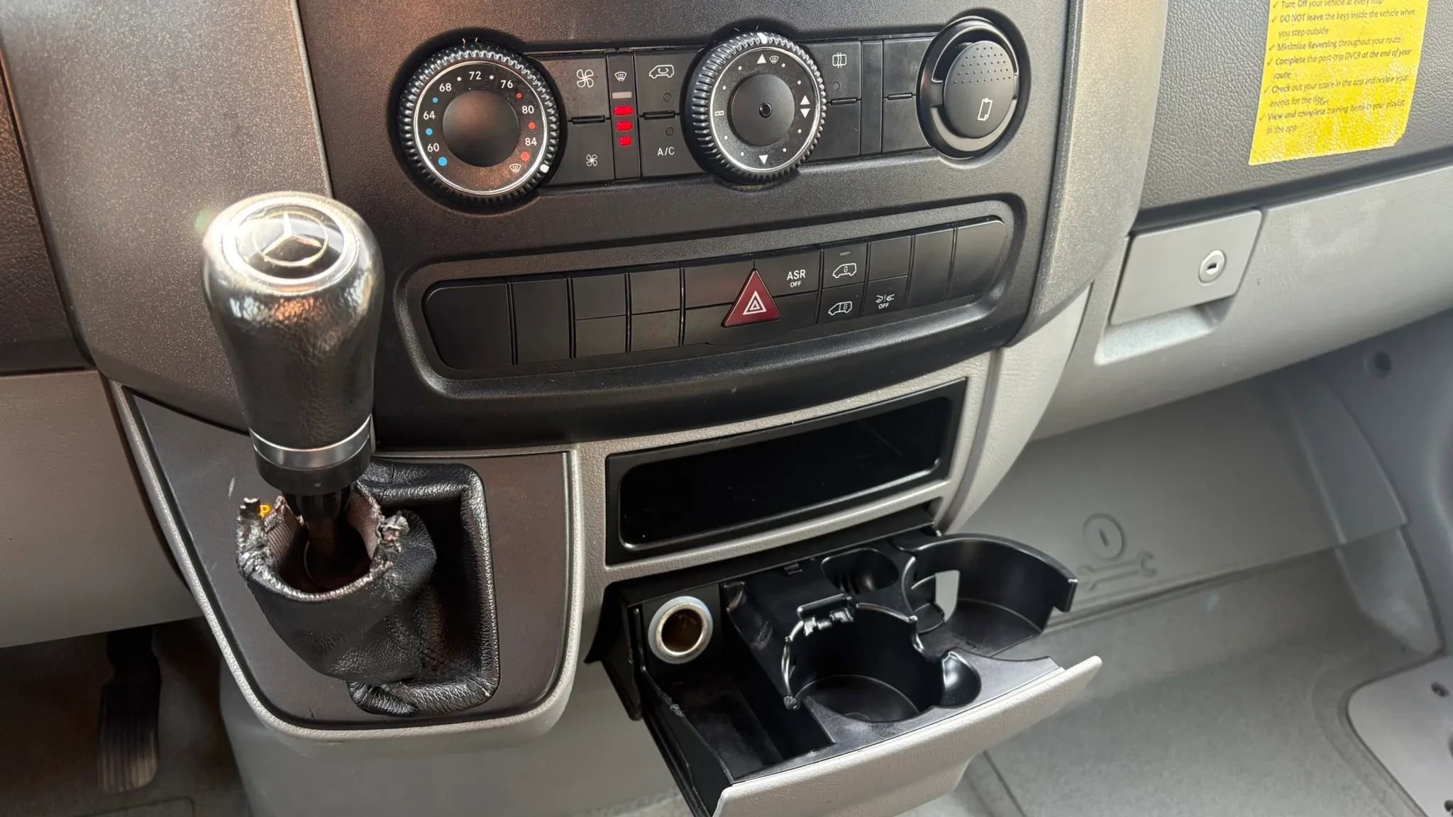 Used 2018 Mercedes-Benz Sprinter 2500 image 21