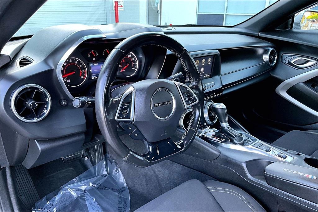Used 2019 Chevrolet Camaro LT w/ LPO, Camaro Logo Package RWD image 17