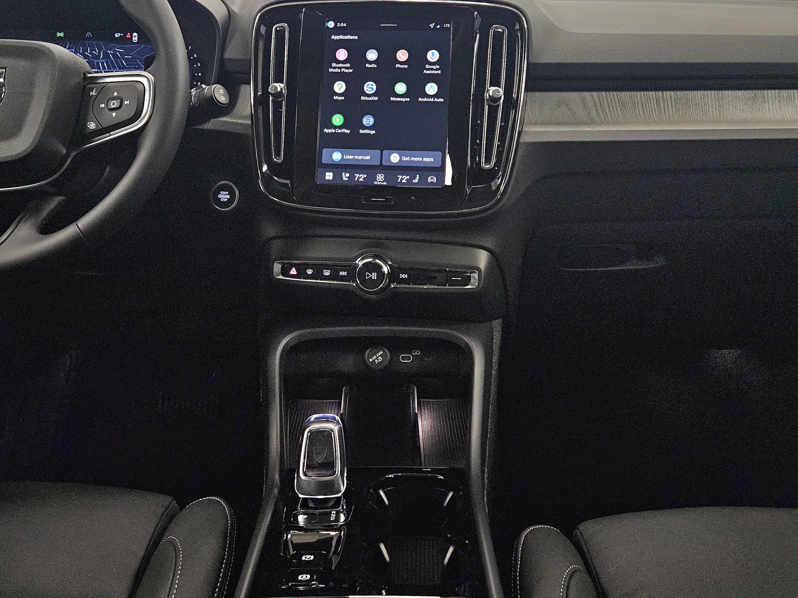 New 2026 Volvo XC40 B5 Ultra w/ Climate Package AWD/4WD image 16