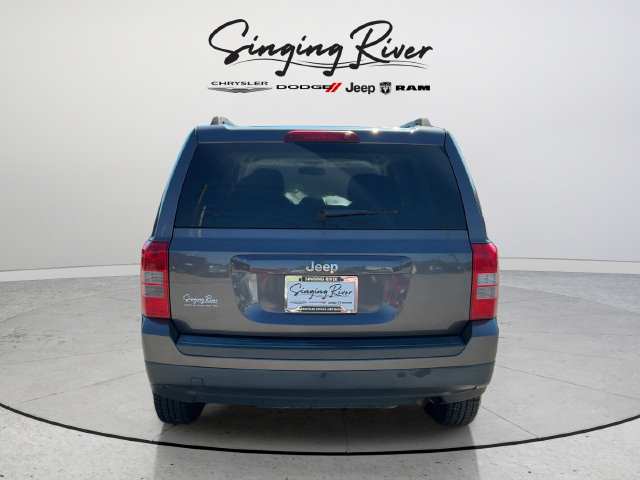Used 2015 Jeep Patriot Sport w/ Power Value Group FWD image 6