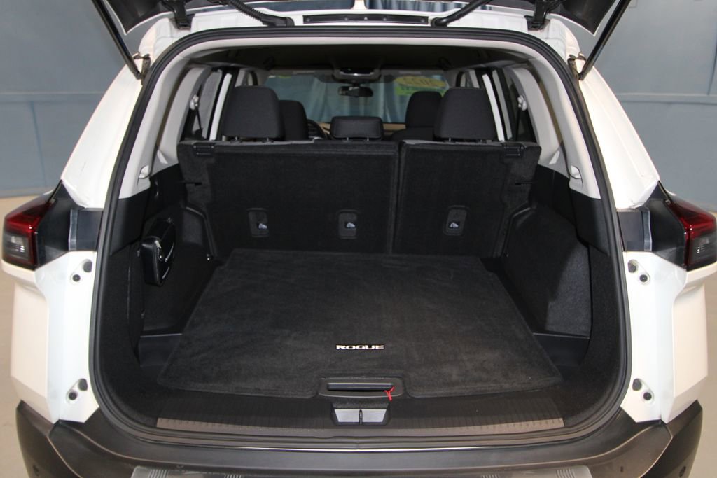 Used 2022 Nissan Rogue SV AWD/4WD image 39