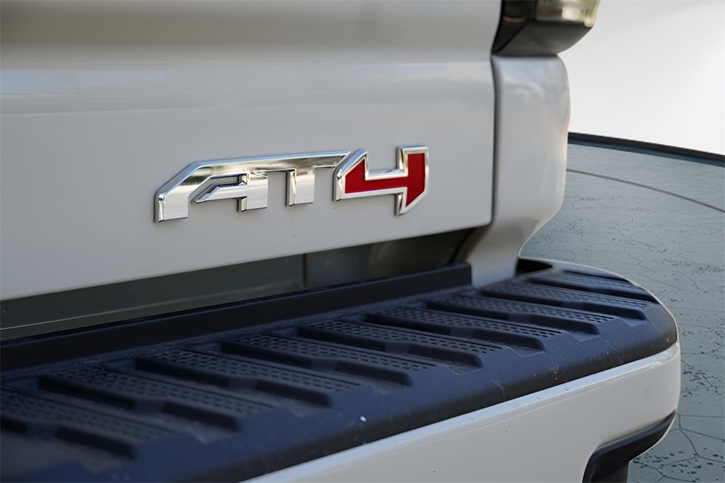 New 2026 GMC Sierra 2500 AT4 w/ AT4 Premium Plus Package image 8