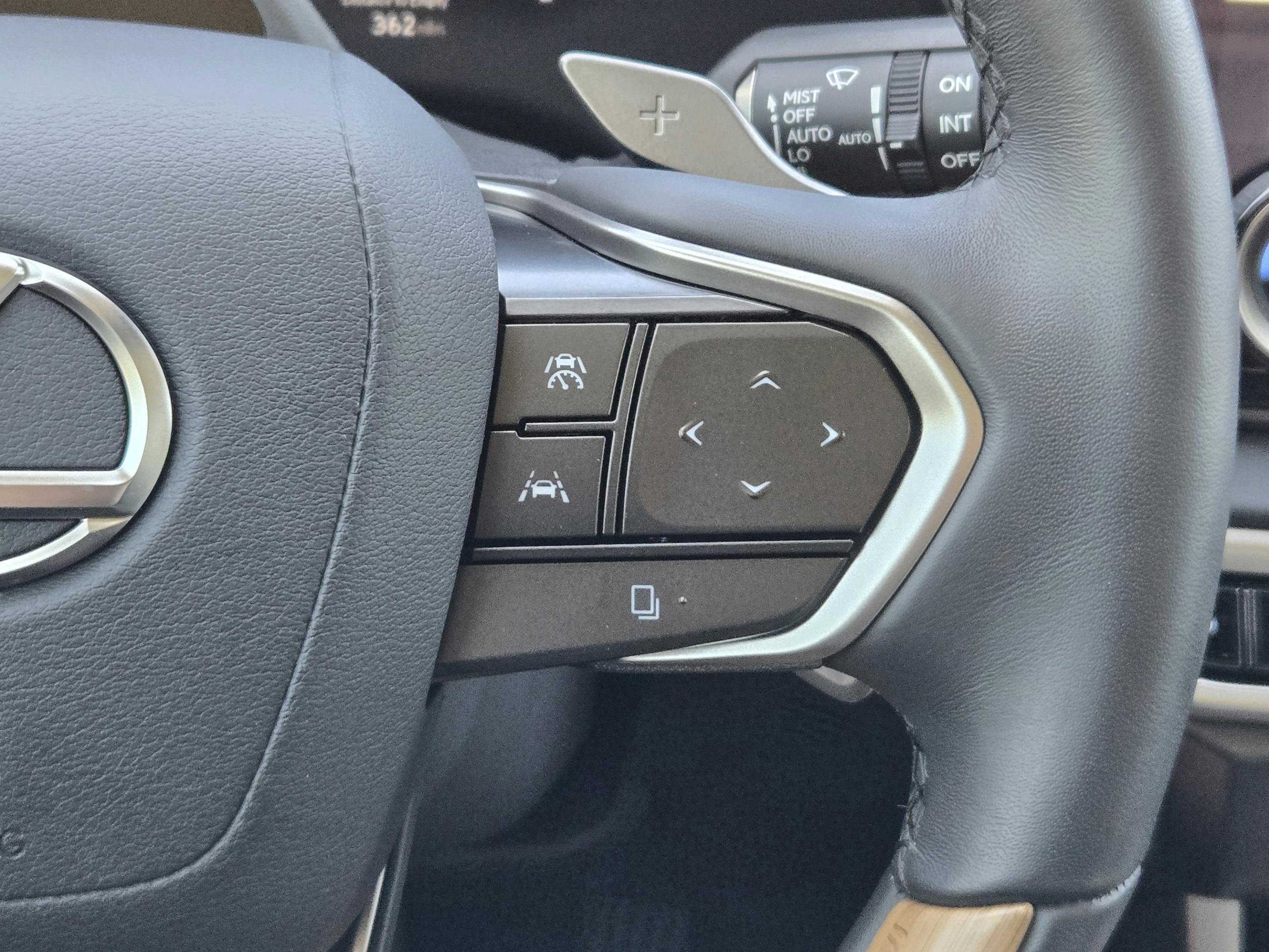 Used 2024 Lexus RX 350 Premium Plus w/ Convenience Package image 23