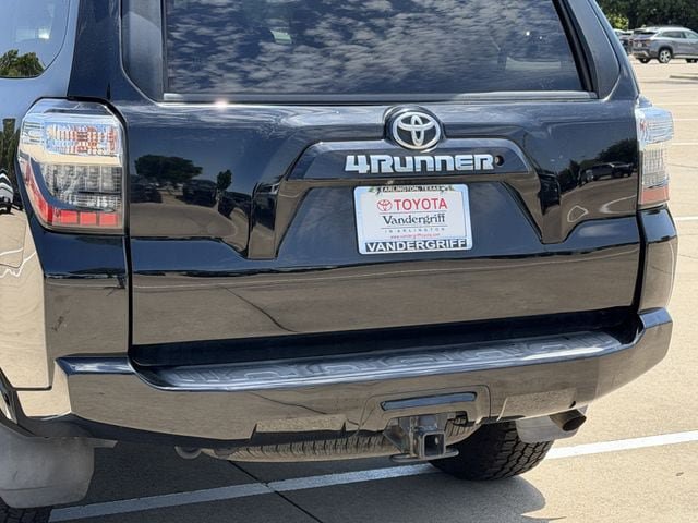 Used 2017 Toyota 4Runner SR5 RWD image 6