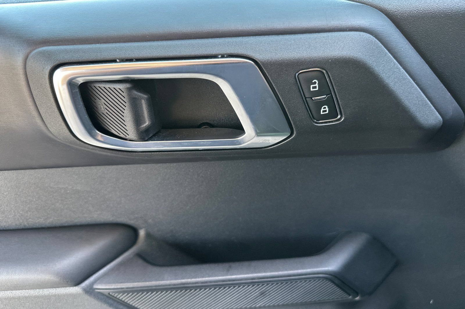 Used 2025 Ford Bronco Outer Banks AWD/4WD image 11