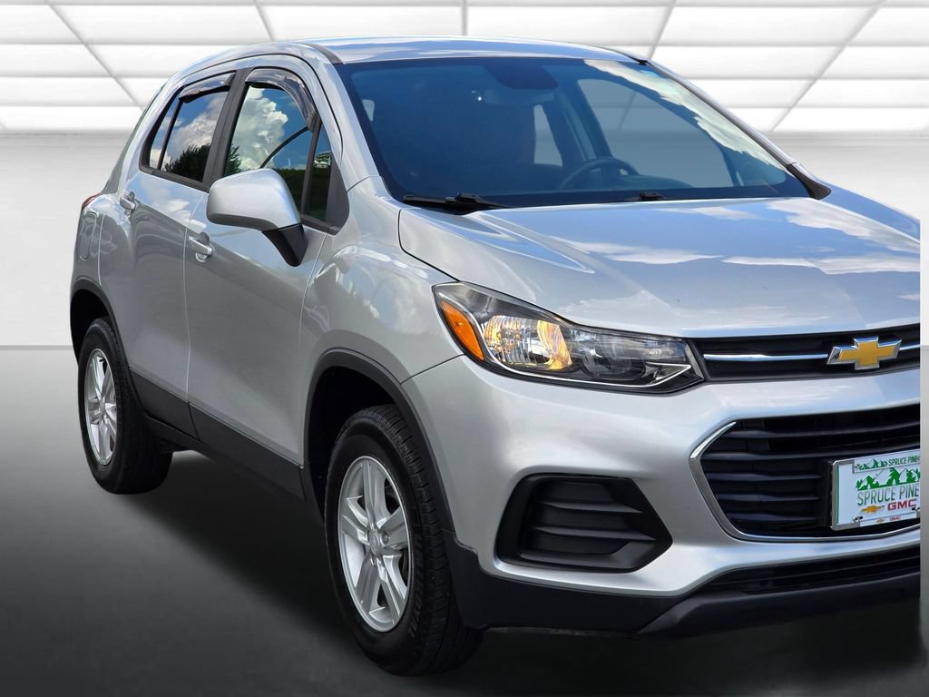 Certified 2020 Chevrolet Trax LS w/ Tint and Cruise Package AWD/4WD image 49