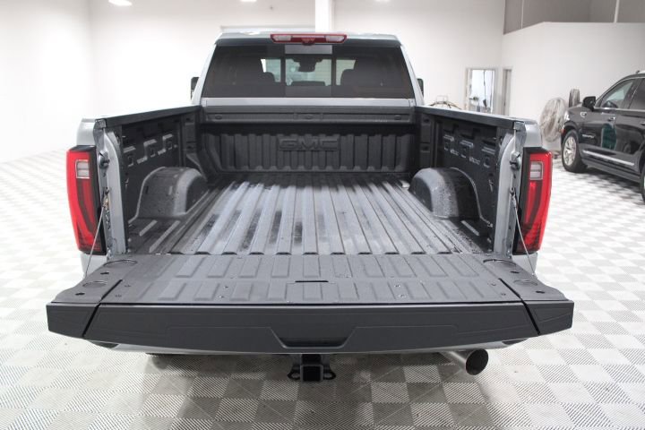 New 2026 GMC Sierra 2500 Denali w/ Denali Reserve Package image 14
