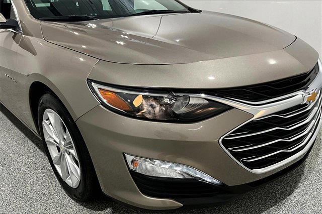 Used 2023 Chevrolet Malibu LT image 32