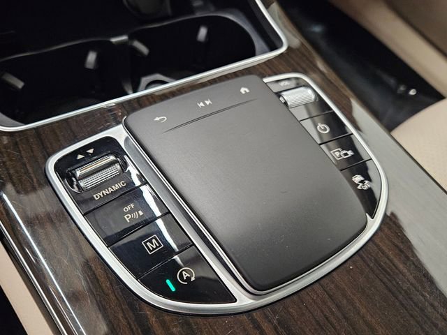 Used 2022 Mercedes-Benz GLC 300 image 21